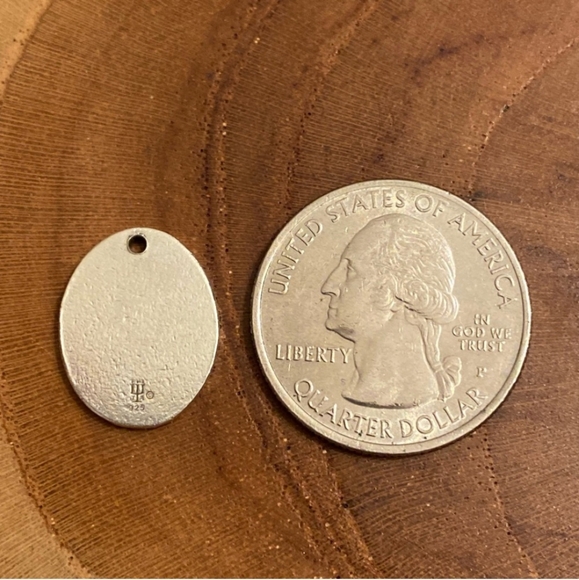 Retired James Avery GIVE IT TO GOD Charm 925 Sterling Silver - Picture 2 of 2